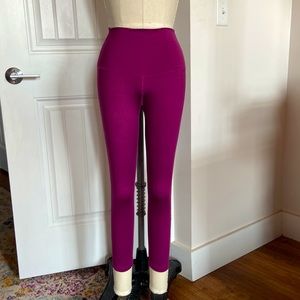 Mika Yoga High Waist Capri Leggings
